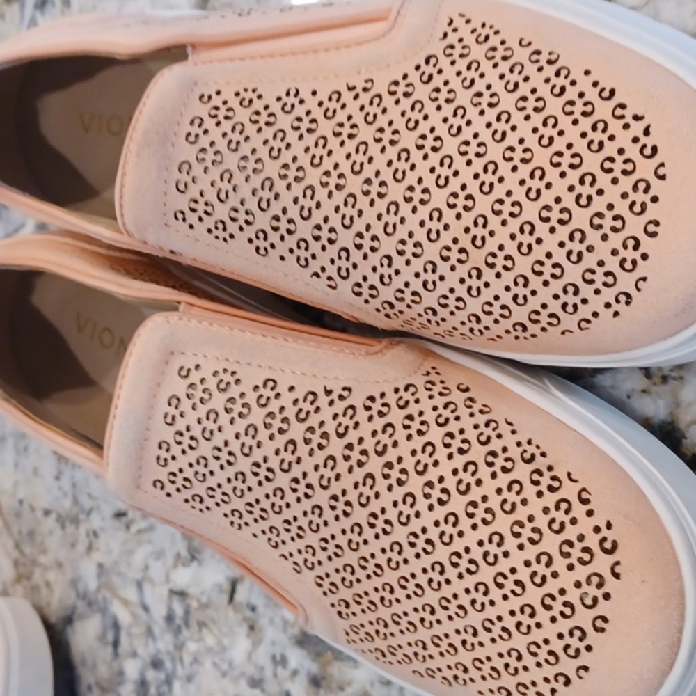 VIONIC Kimmie Perforated Suede Slip-On Sneaker Women's $130 final clearance - Picture 3 of 6